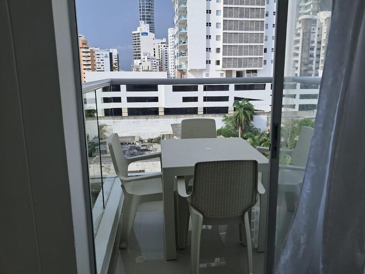 En Bocagrande Piscina, Jacuzzi Y A 2 Cuadras Del Mar Apartamento *