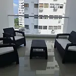 Dúplex en Bocagrande Cartagena Piscina, jacuzzi y a 2 cuadras del mar